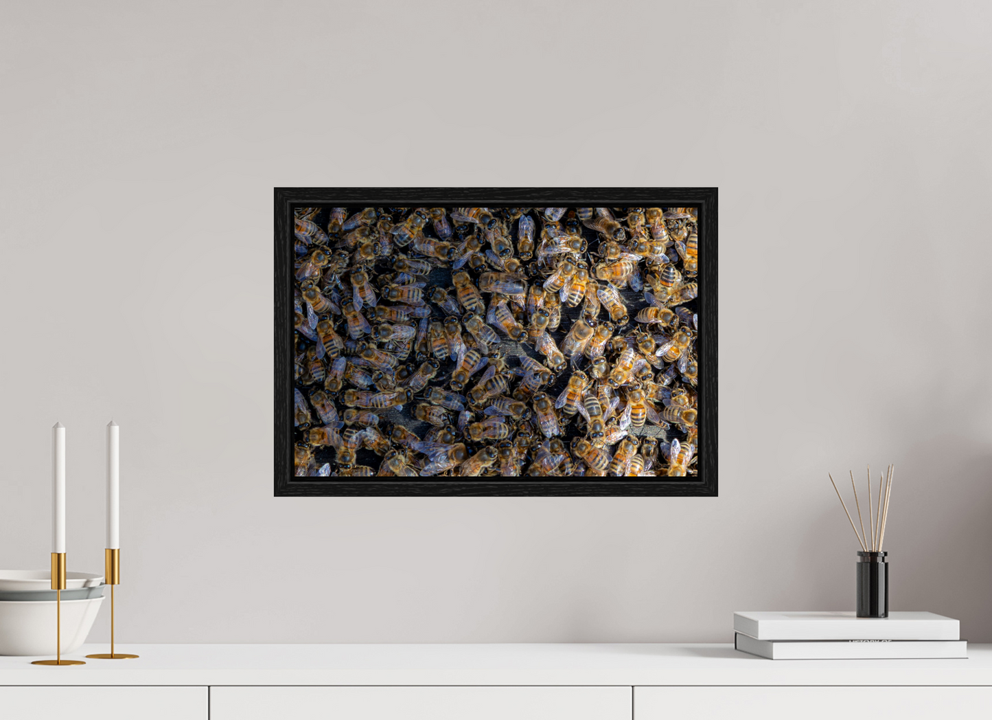 45 x 30 cm, Floater Frame Goldenes Gewimmel – Fine Art Print